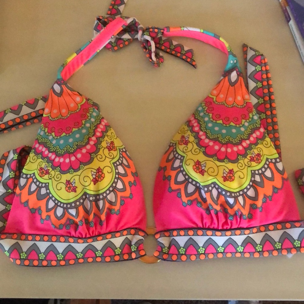 Victoria secret bikini. Top is padded